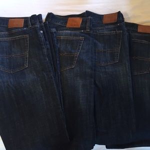 4 pair Men's Lucky Brand Relaxed Boot Jeans.